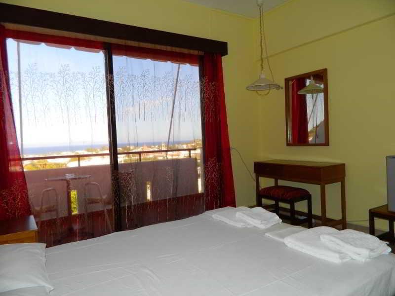 Telhinis Hotel 2*