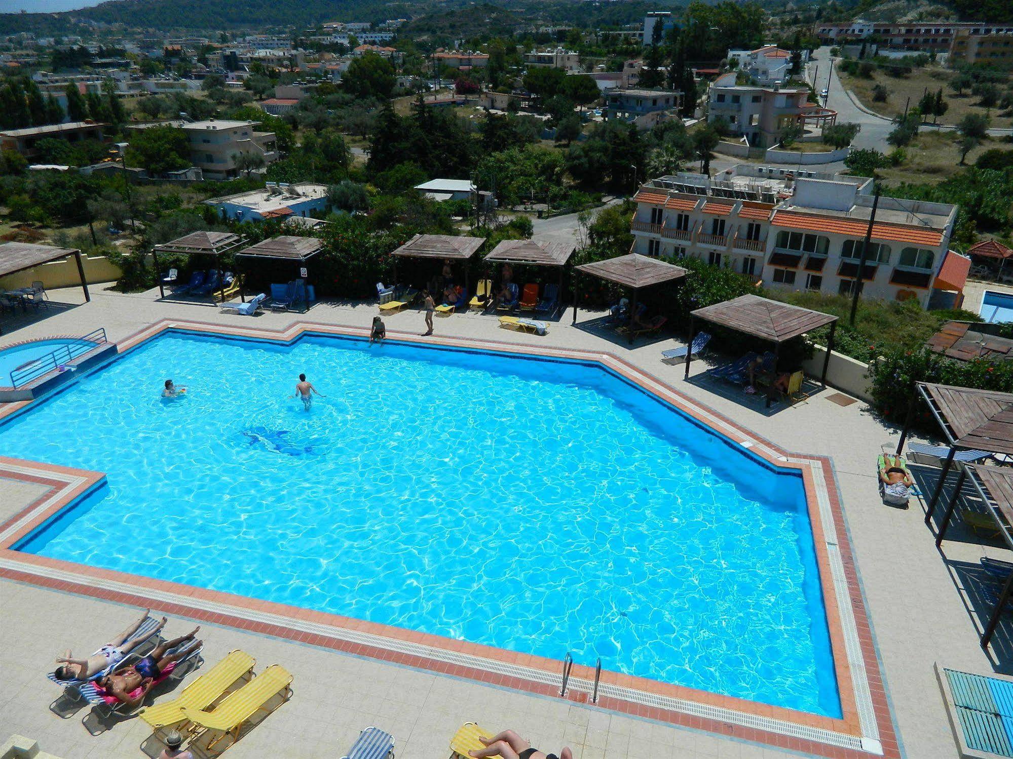 Telhinis Hotel 2*