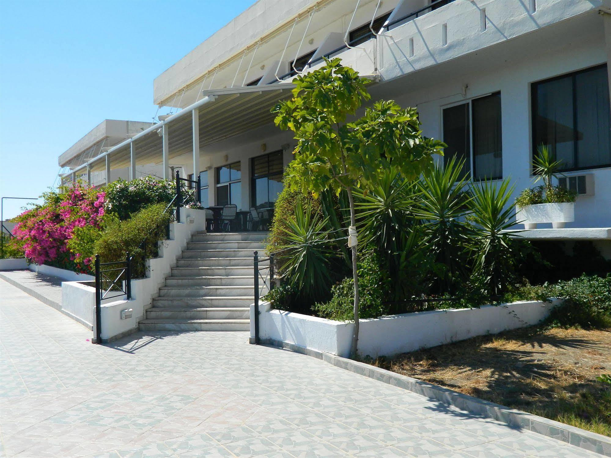 Hotel Telhinis 2*